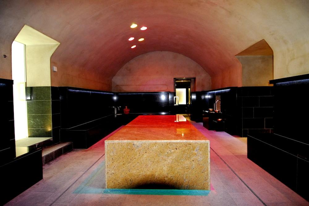 Hotel Saratz Pontresina Bagian luar foto