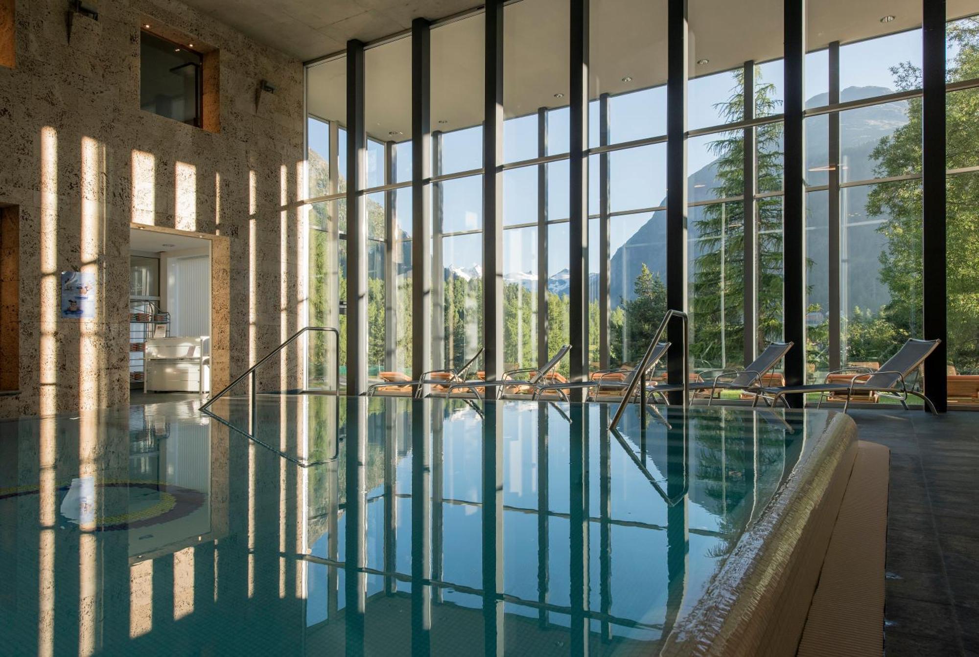 Hotel Saratz Pontresina Bagian luar foto